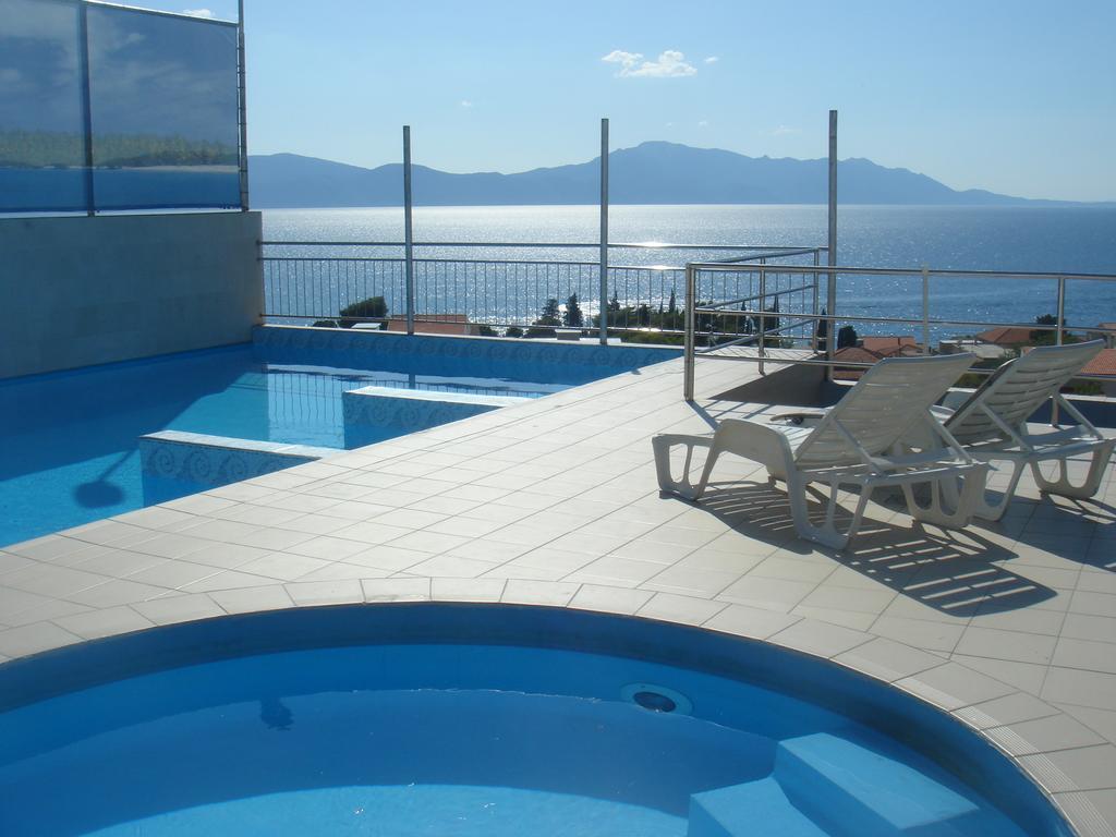 Aparthotel Pecic Gradac  Exterior photo